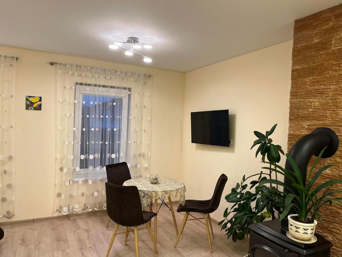 Liux Apartamentai Kaunas Exterior foto